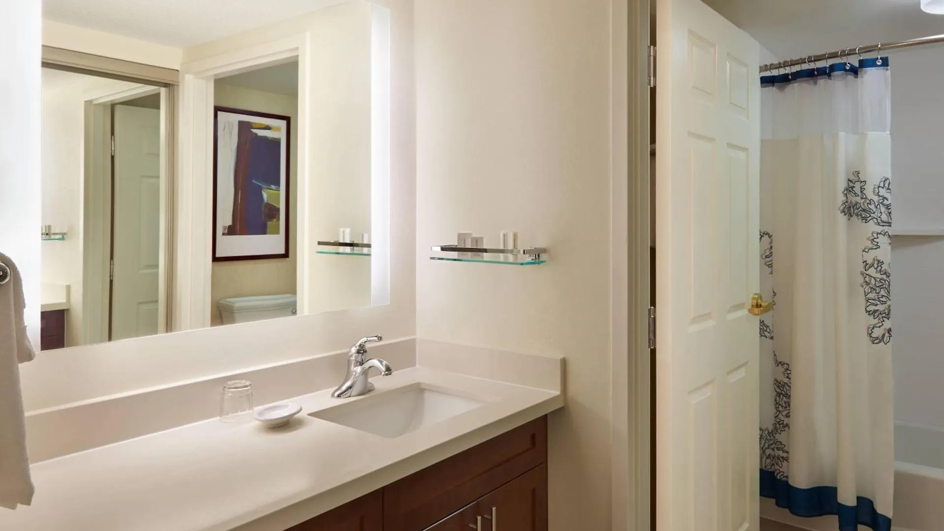 Residence Inn By Marriott Toronto Airport 3*,