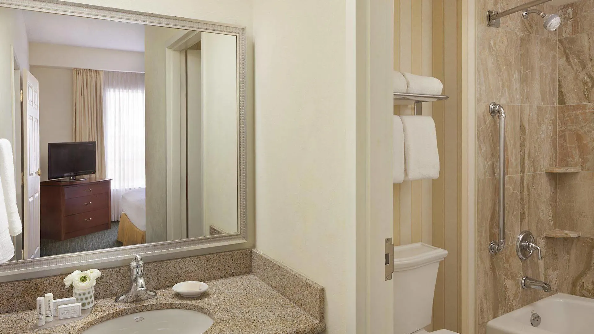 Hotel Residence Inn By Marriott Toronto Airport